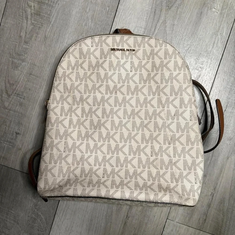Micheal Kors monogram mini‎ backpack